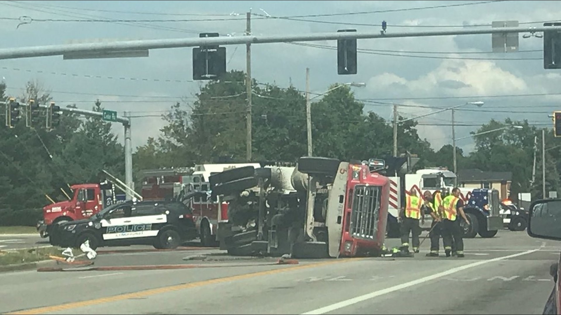 PHOTOS | Lyndhurst cement truck accident at Cedar-Brainard | wkyc.com