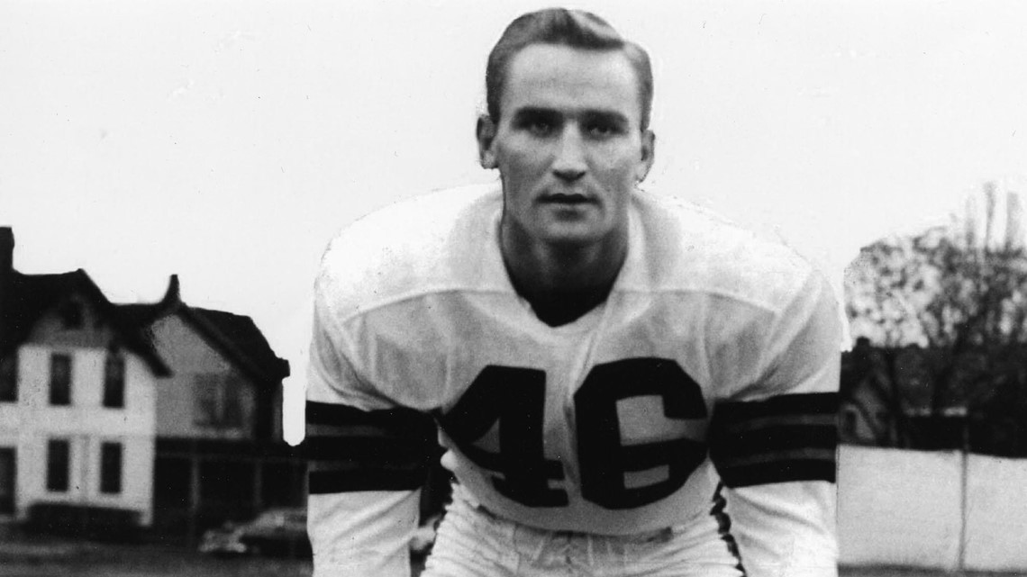 Cleveland Browns and John Carroll pay tribute to Don Shula