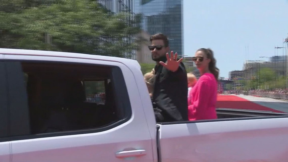 File:Gary Sánchez during 2019 MLB All-Star Red Carpet Parade