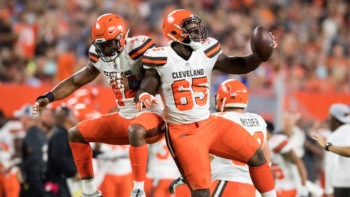 Browns news and notes: 3 storylines for the Eagles game