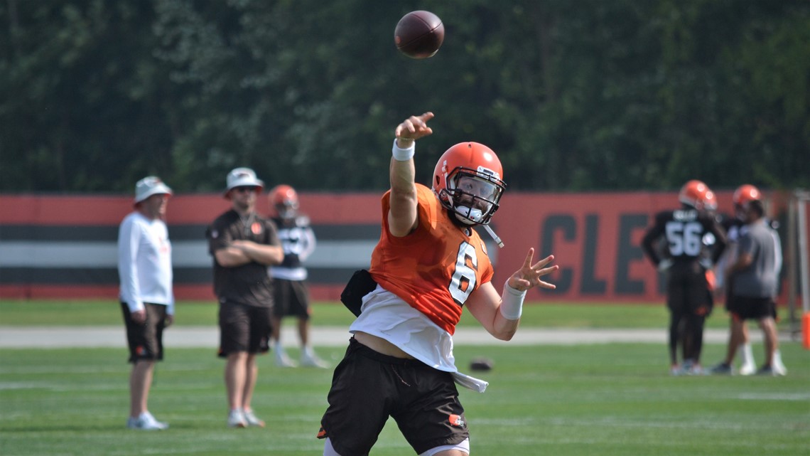 Cleveland Browns quarterback Baker Mayfield (6) warms up prior to the start  of an NFL football game against the Detroit Lions, Sunday, Nov. 21, 2021,  in Cleveland. (AP Photo/Kirk Irwin Stock Photo - Alamy