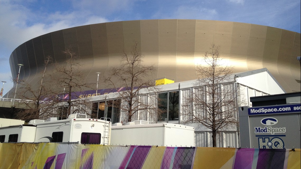 On the Gridiron: Without Raucous Crowds, New Orleans Saints Adapt to a  Quiet Mercedes-Benz Superdome