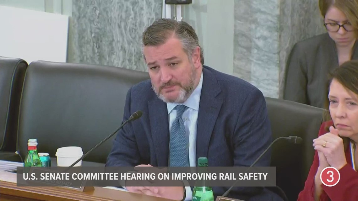 Senator Ted Cruz questions Norfolk Southern CEO on Ohio train derailment