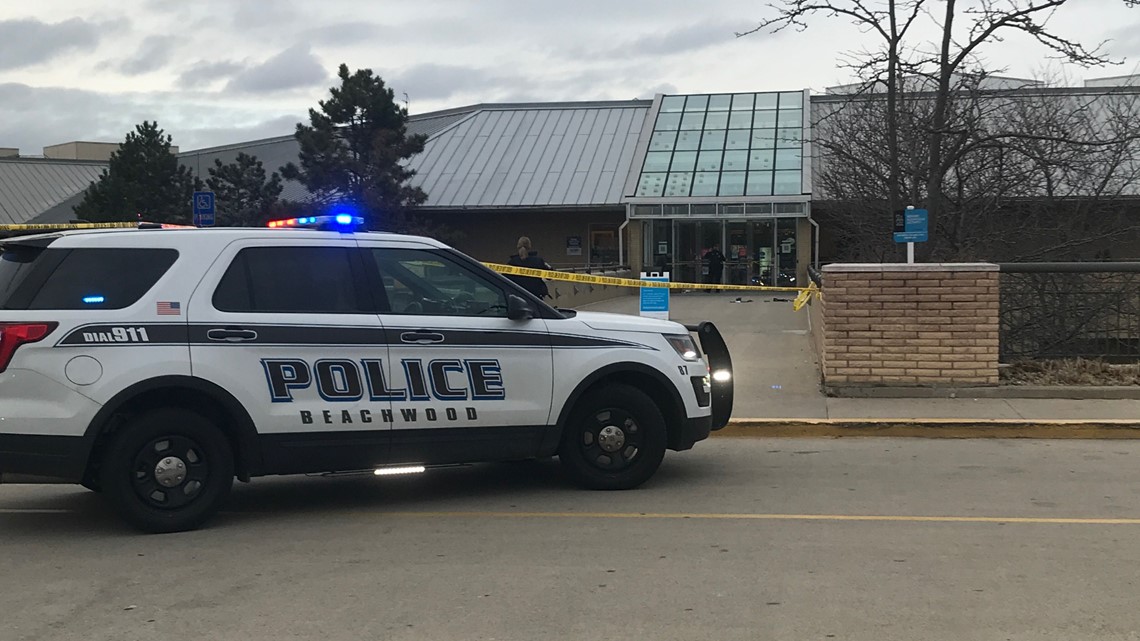 Suspect in custody after shooting at Beachwood Place Mall | wkyc.com