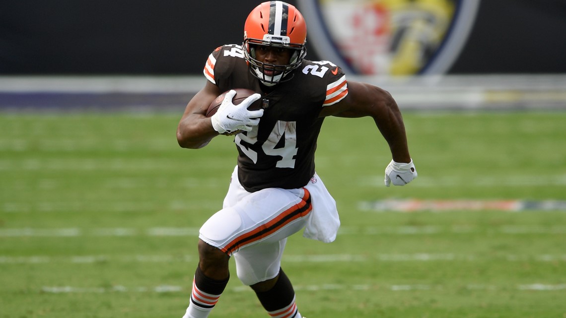 Browns RB Nick Chubb scores touchdown on monster run vs. Bengals