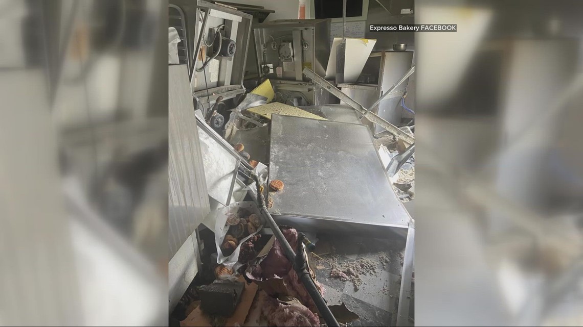 More info on Elyria Expresso Bakery incident involving car that crashed