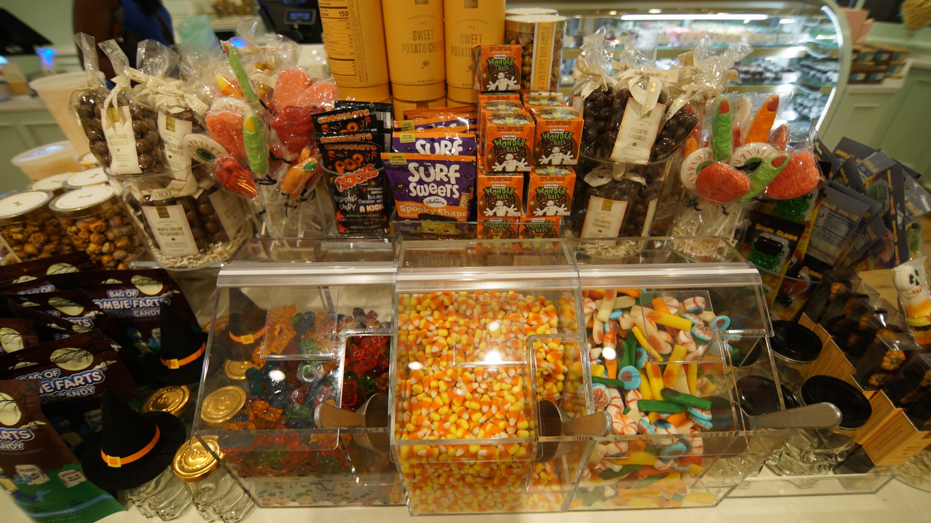 FIRST LOOK Lolli & Pops candy store opens at Beachwood Place