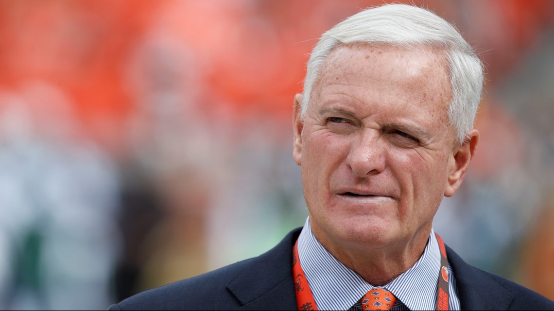 Hue Jackson suggests Browns' Jimmy Haslam paid him to tank during his time  with Cleveland 