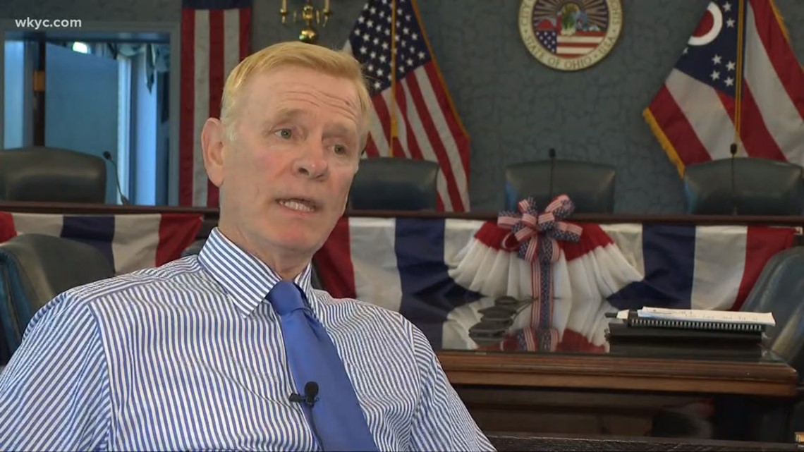 Middleburg Heights City Council fires 1st strike against Mayor Gary