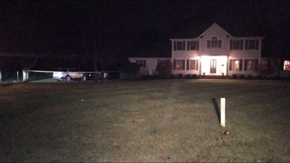 Son in custody following stabbing death of father in Aurora