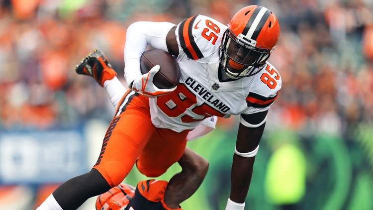 David Njoku's unreal touchdown catch leads Browns to upset Tom
