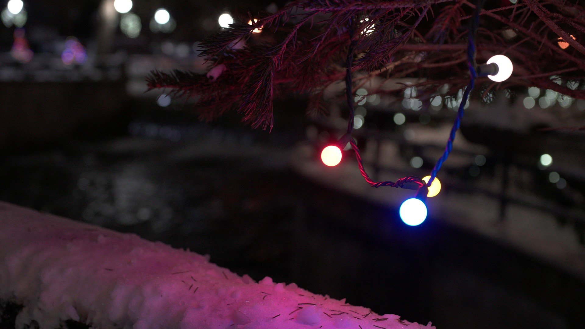 Chagrin Falls Christmas Vibe