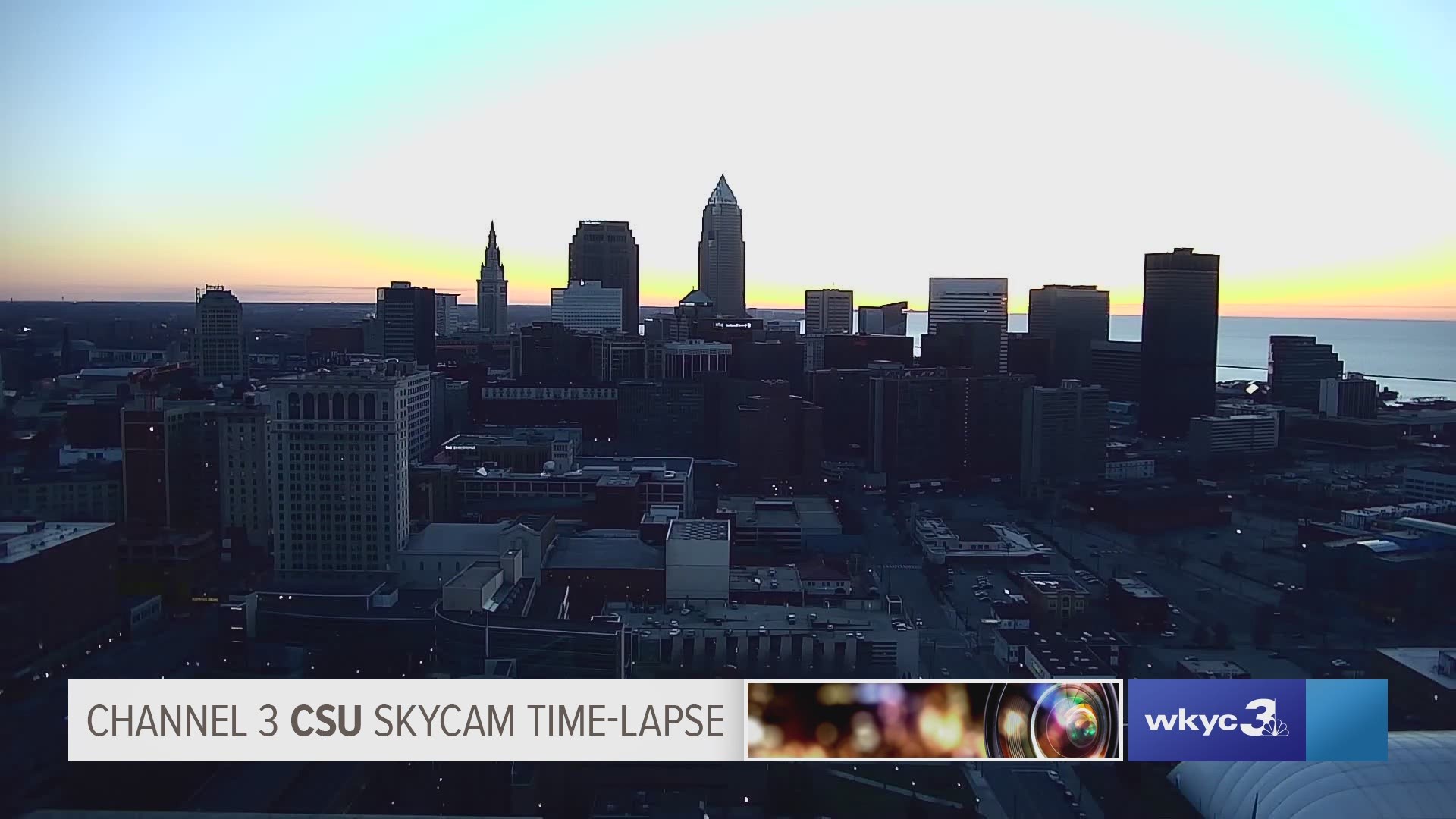 Another sunset beauty tonight in the CLE from our Channel 3 CSU Skycam. Note: the sun is gradually moving further north in the western sky with each sunset. #3weather