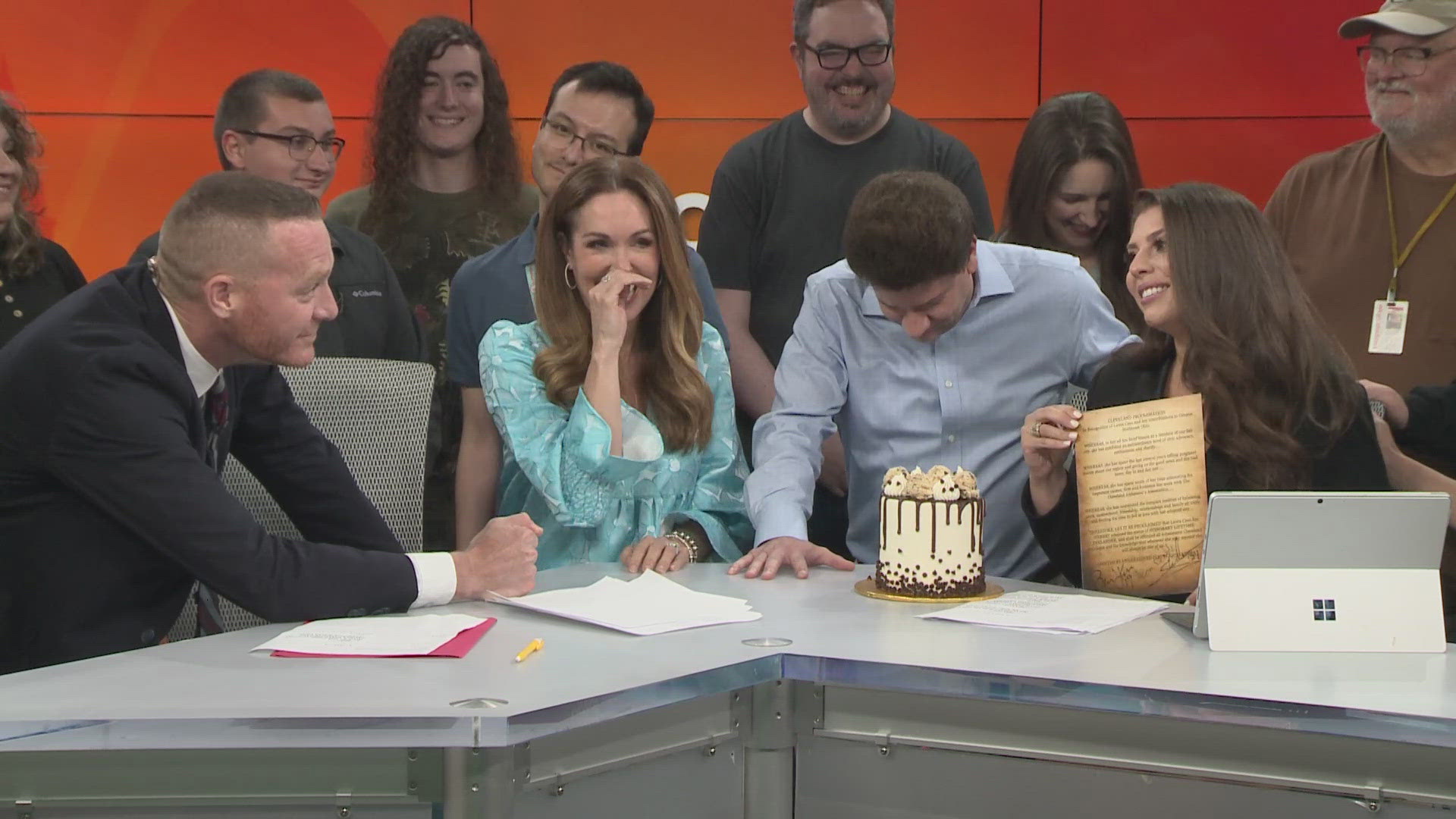 To close out Laura Caso's final Front Row Friday, the 3News team surprised her with a cake live on set.