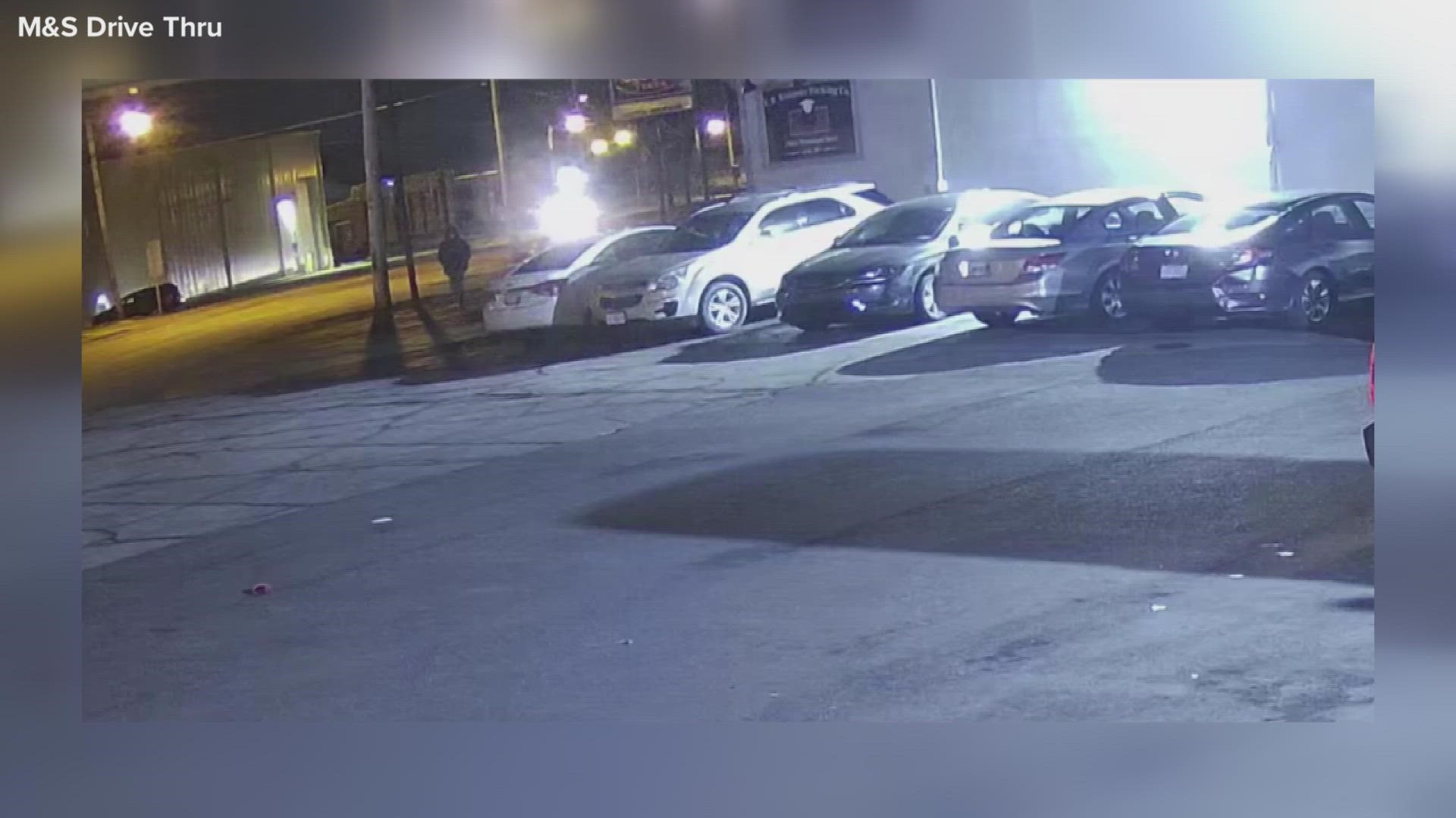 SURVEILLANCE VIDEO: 1 dead, 2 injured following shooting at drive-thru in  Mansfield