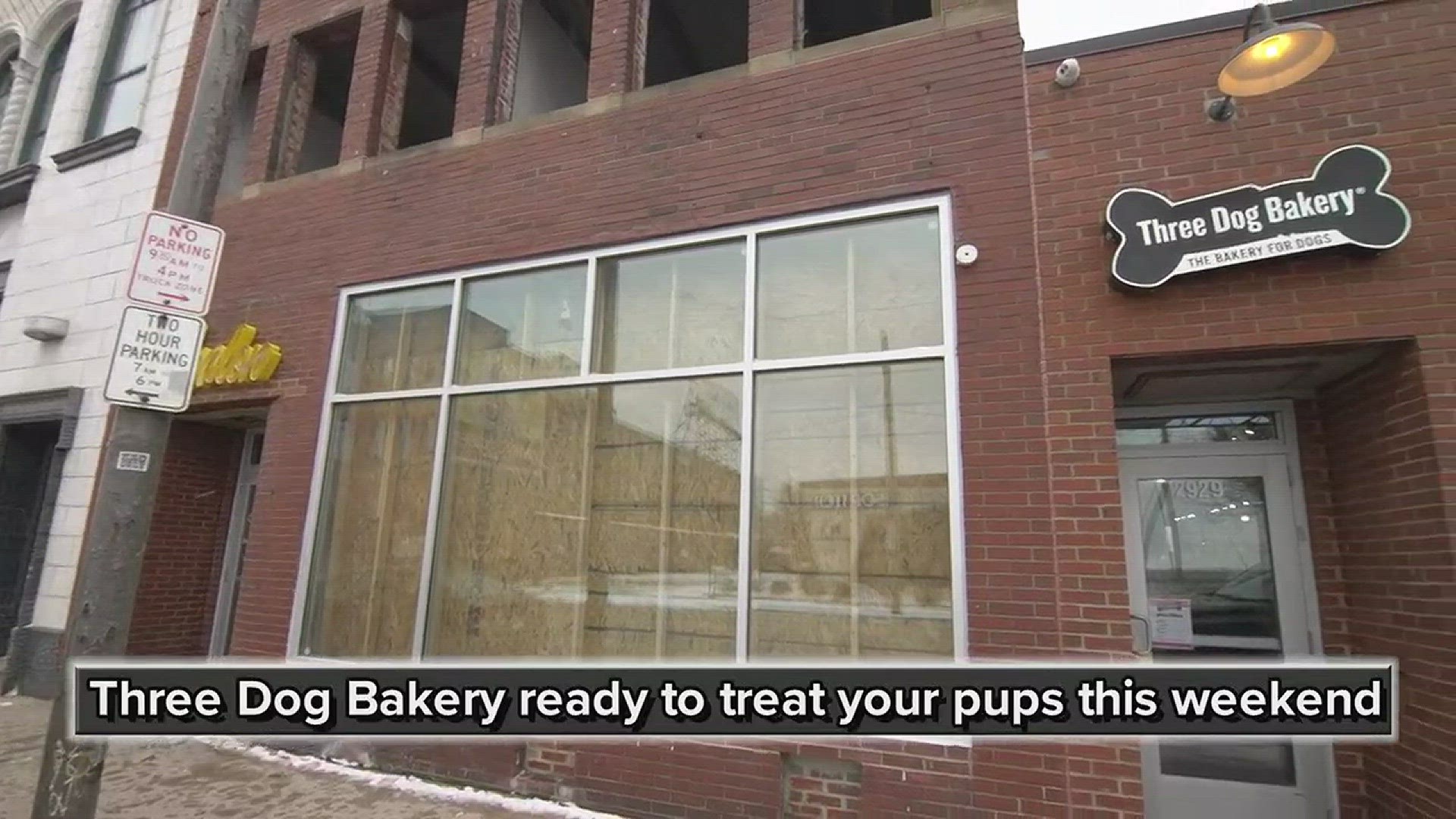 FIRST LOOK | Three Dog Bakery ready to treat your pups this weekend