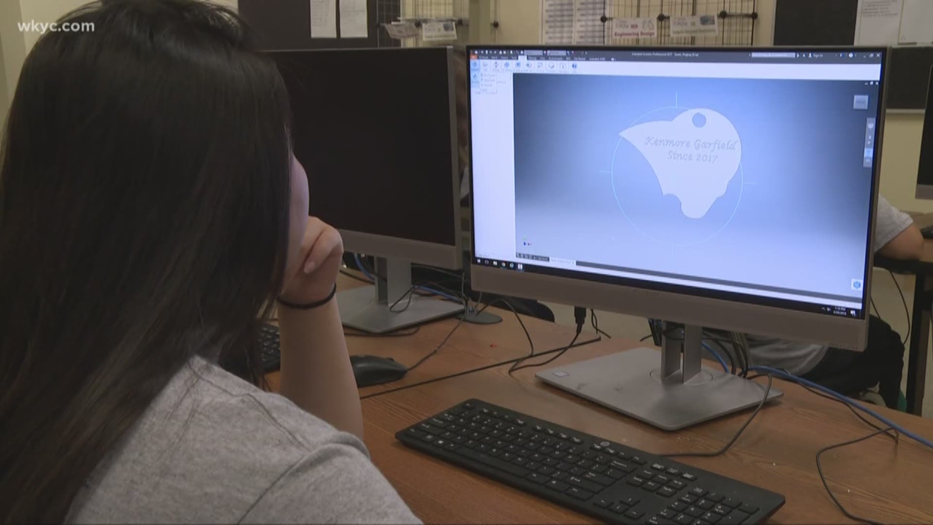 Girls in STEM ' Teenagers explore manufacturing jobs