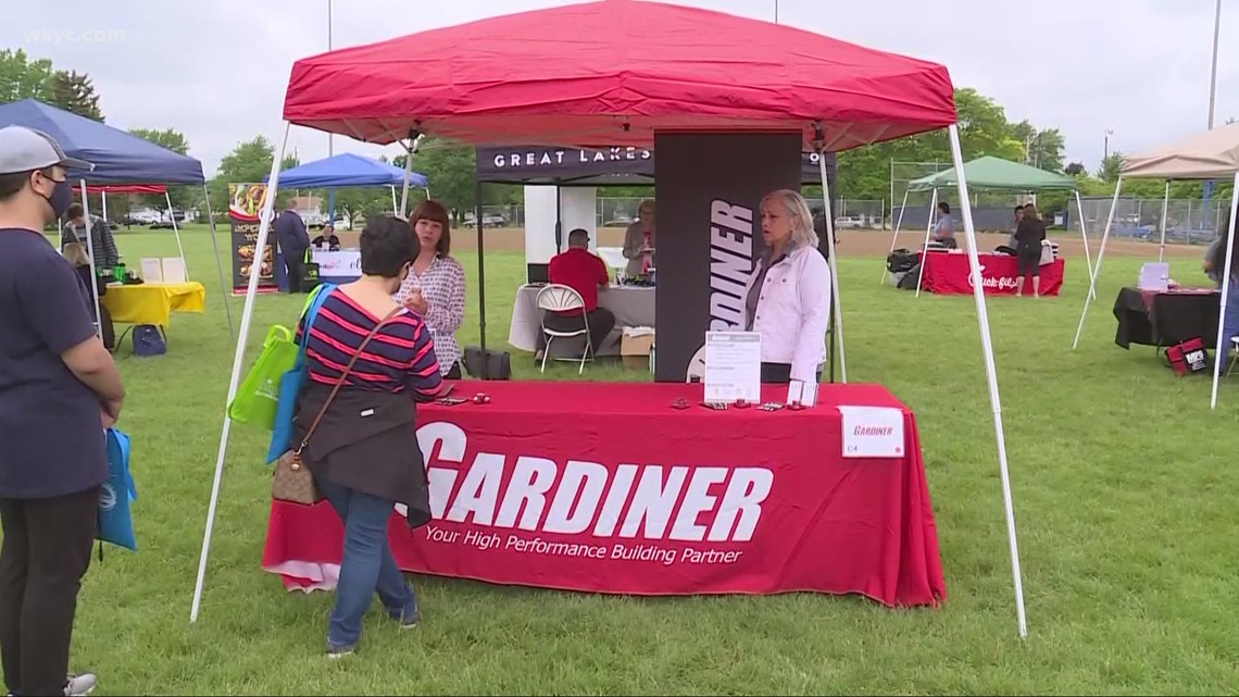 Solon holds 'Job Fair in the Park' to help fill hundreds of open