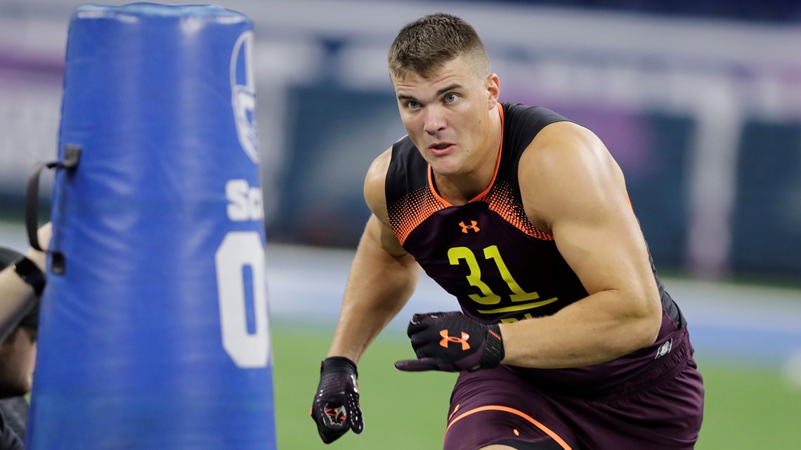 Falcons' John Cominsky looks like a 'different ball player