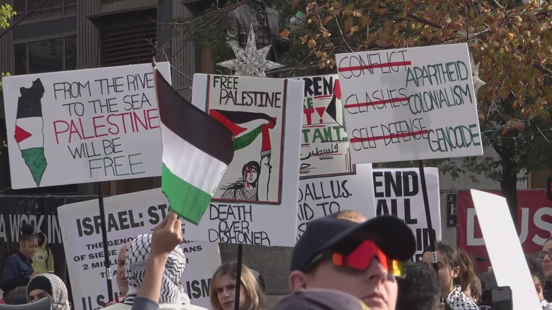 A small group of Israel supporters also rallied at Public Square.