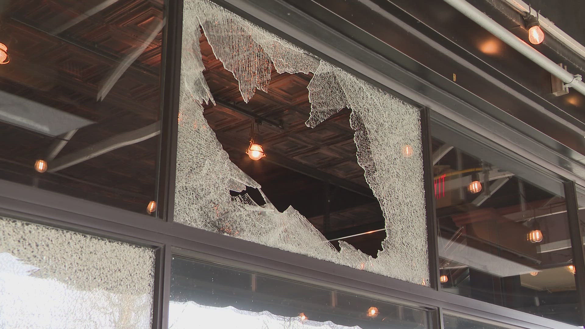 Angelo's Pizza in Lakewood victim of vandalism with broken windows