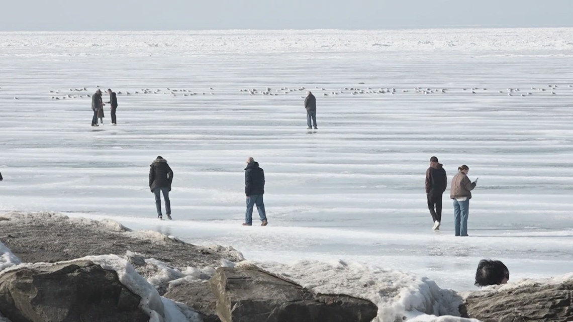 Emergency responders warn Northeast Ohioans to stay off ice as temperatures rise