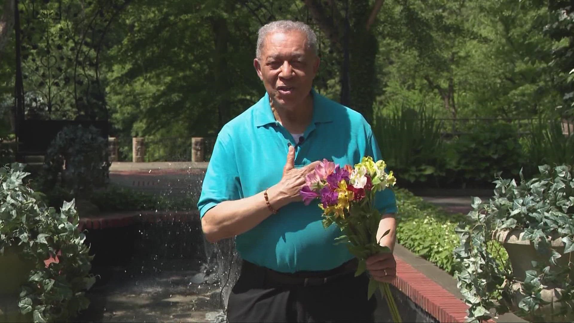 Ahead of Father's Day, WKYC Senior Commentator Leon Bibb shares a poem he wrote in 1982 about the lasting memories of childhood autumns with his father.