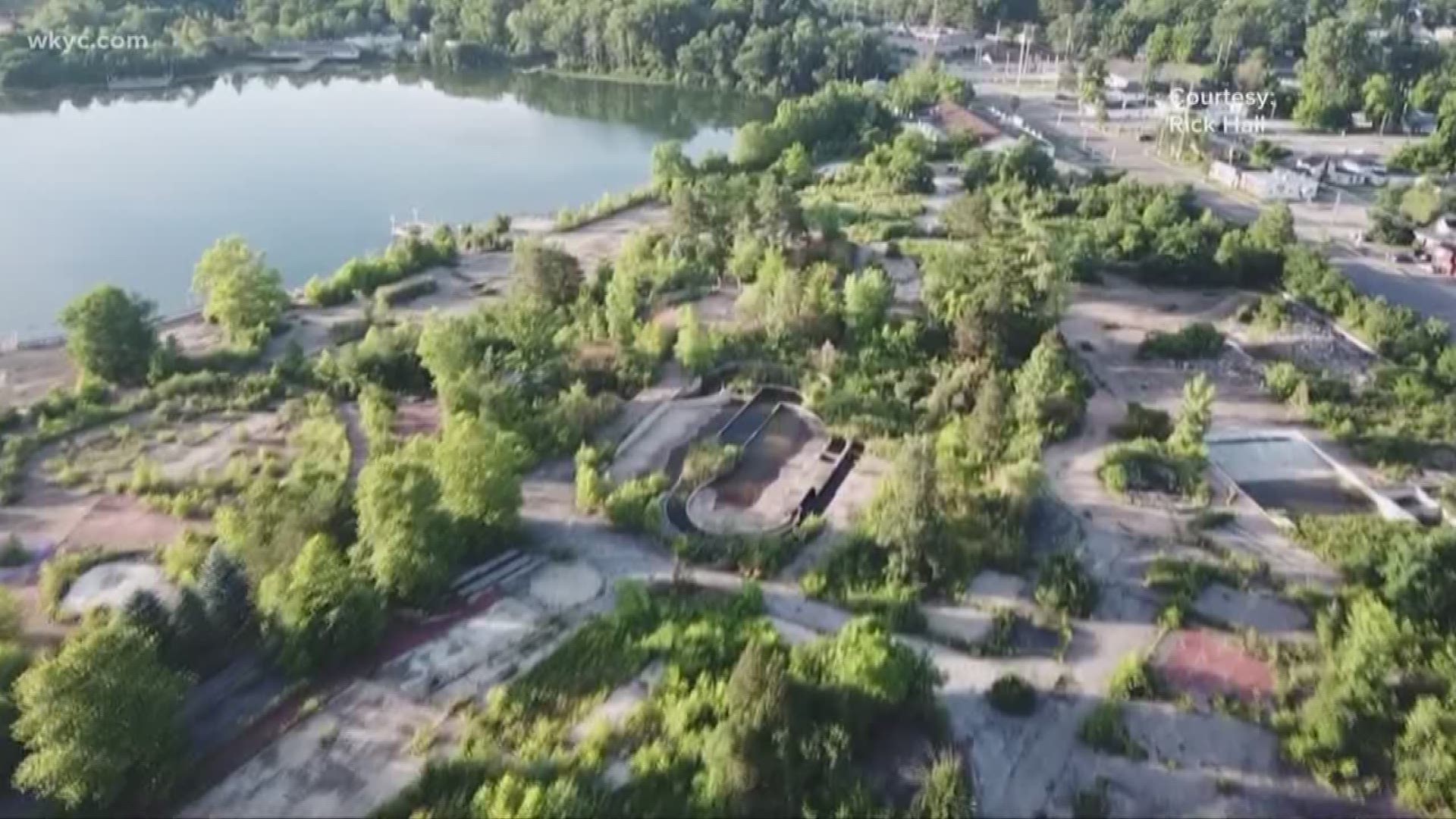 Geauga Lake could soon be a step closer to a new life. Not as another amusement park, but rather, a neighborhood with homes and a big park.