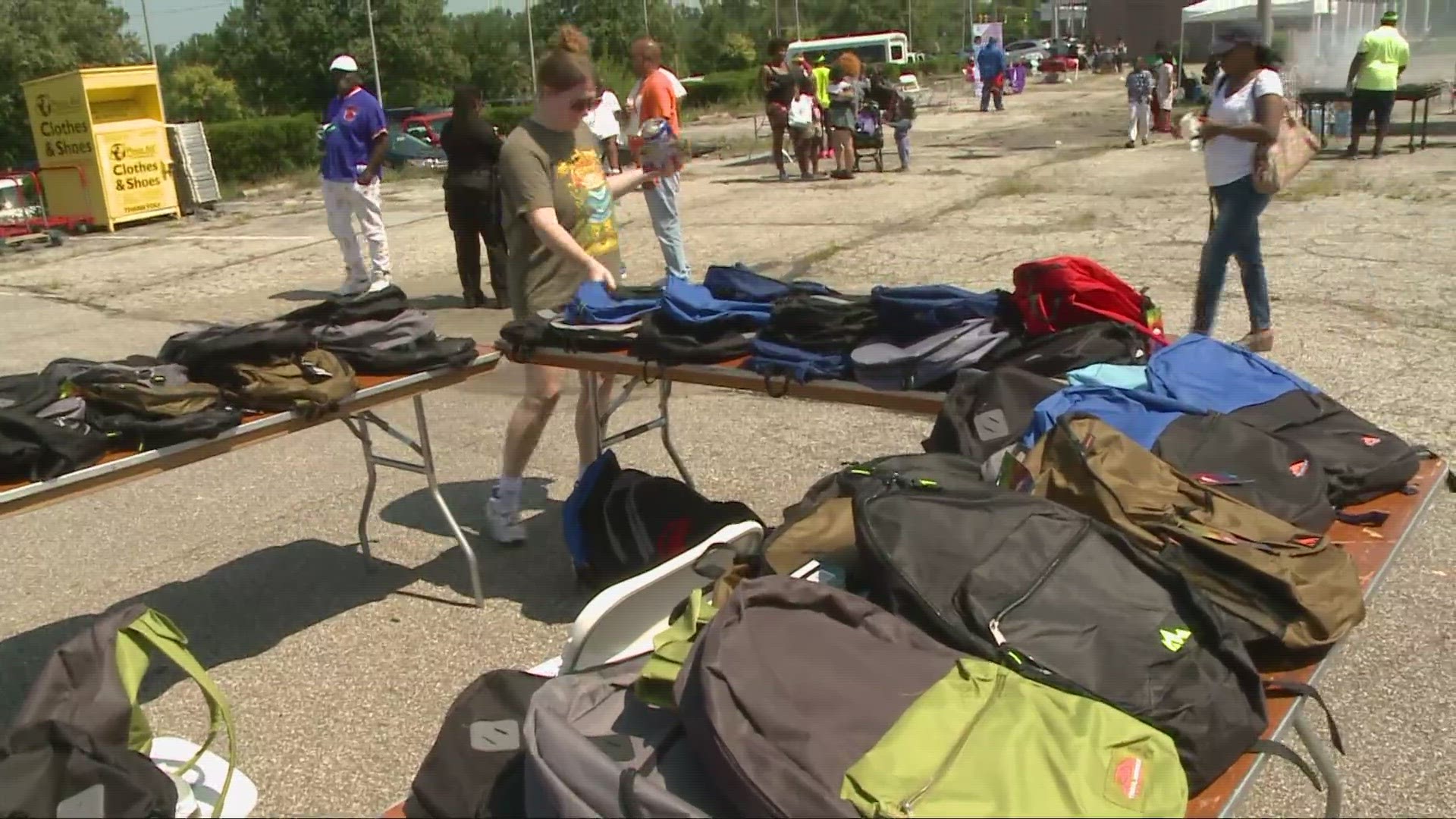 An organization called Buckeye Thrives held a back-to-school celebration recently. WKYC’s Kaitor Kay was there to hand out books and backpacks.
