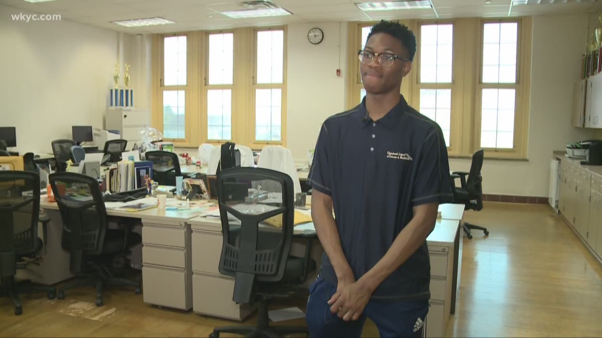 Cleveland student beats odds, goes to Harvard