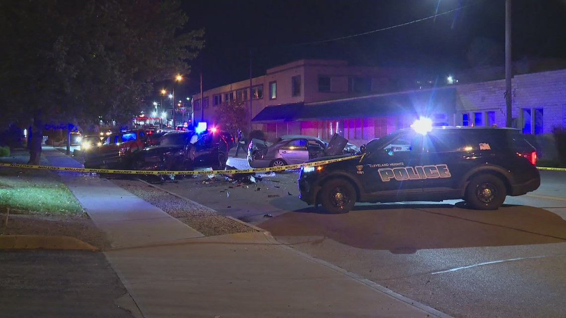1 dead following car crash in Cleveland Heights | wkyc.com