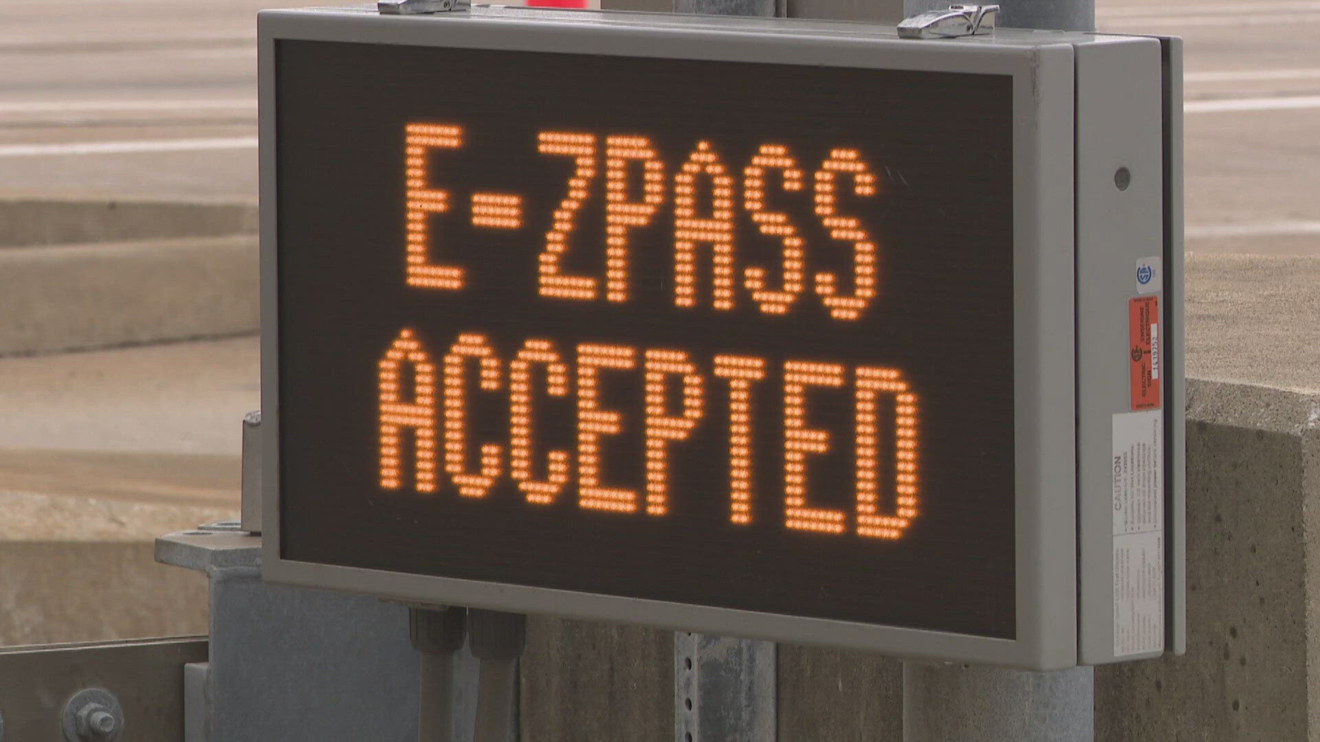 Motorists driving westbound through the Eastgate Toll Plaza along Ohio's eastern border with Pennsylvania now have the option to forego the toll booth.