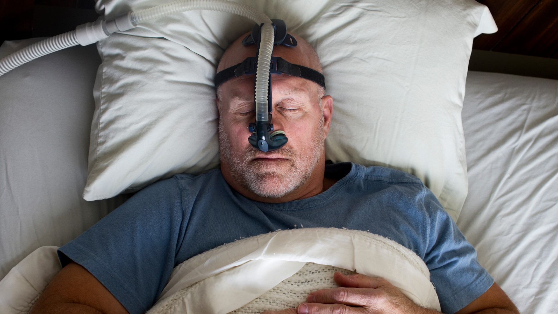 These are the warning signs that you might have sleep apnea.