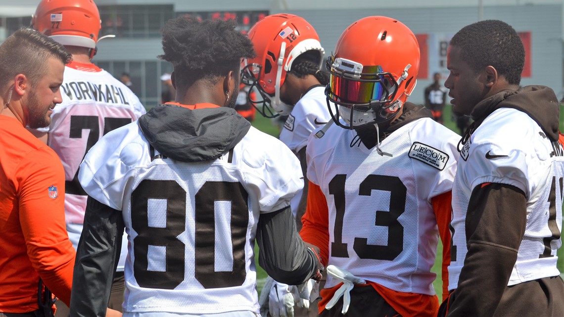 Jarvis Landry tells Browns he wants to stay, but ball with team