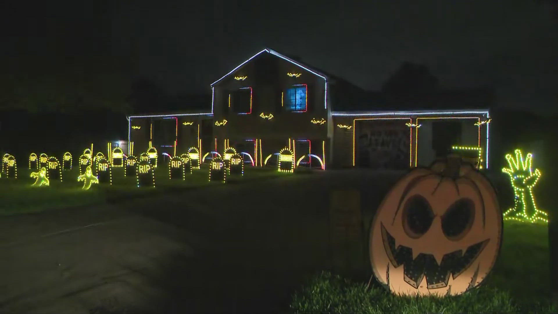 Here's a look at the Holidays on Wildflower Halloween display in Green.