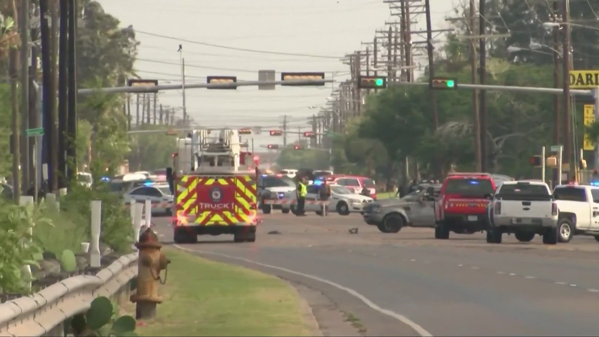 Texas crash: 8 dead after car collision involving suspected migrants