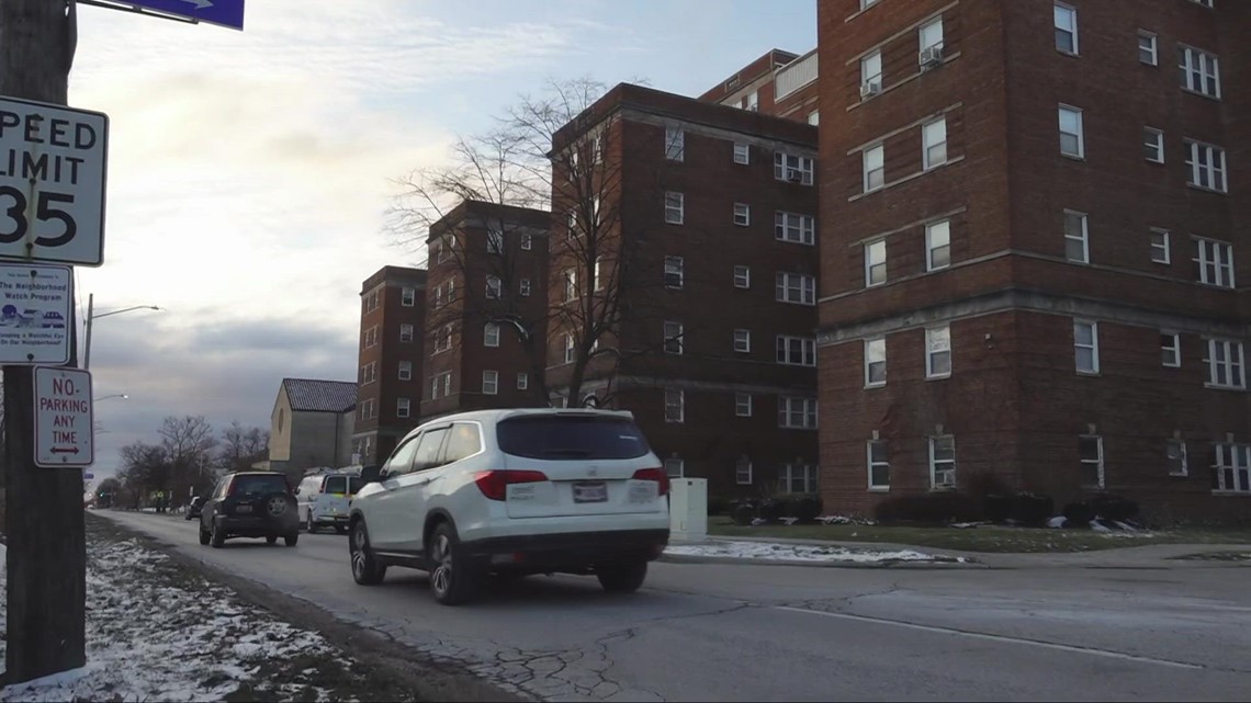 Cleveland City Council joins fight for fair living conditions at Shaker Square apartment buildings
