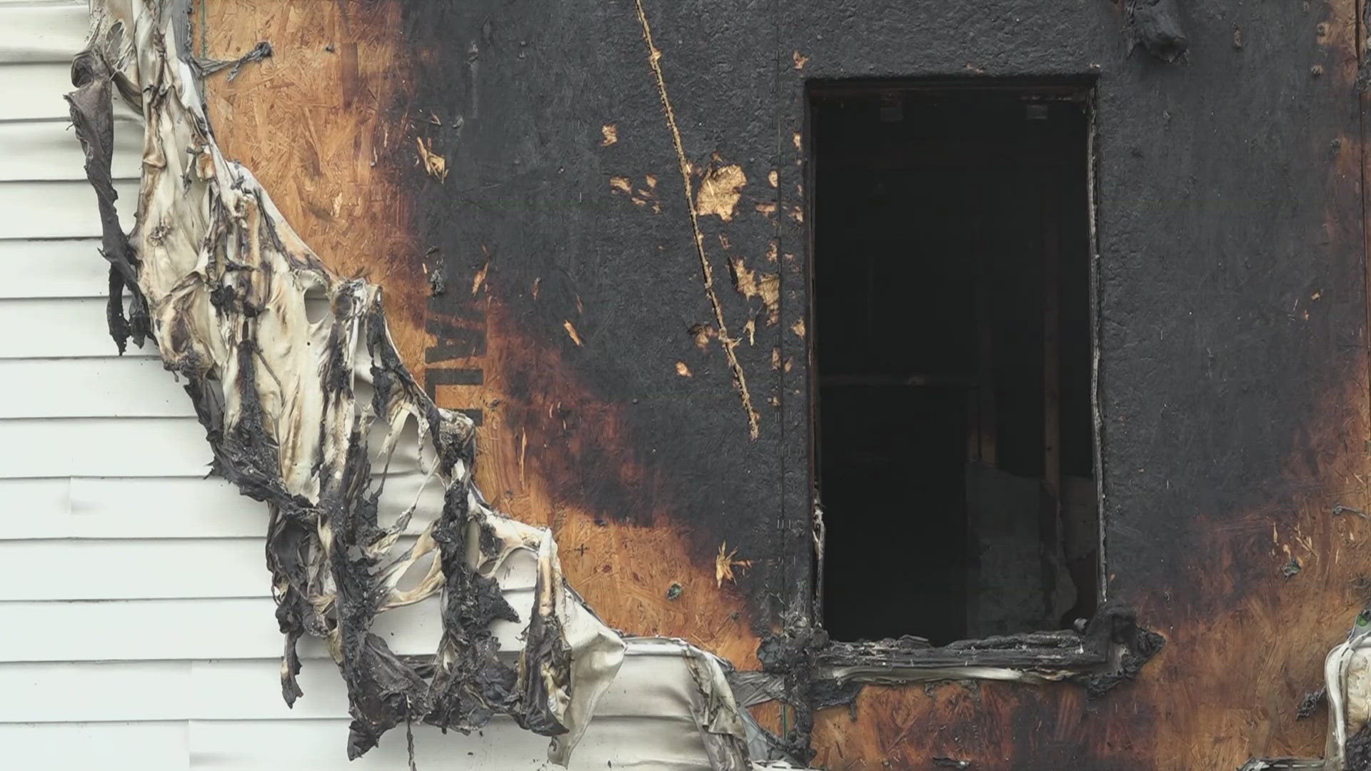 Fire crews in Twinsburg respond after lightning strikes house during ...