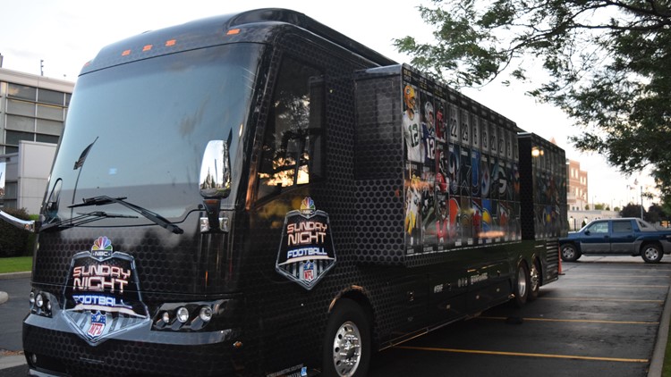 Sunday Night Football bus arrives in Cleveland