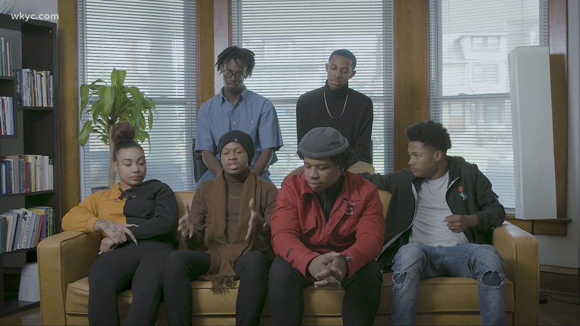 Chris Webb: Young adults document their coming of age in "Figure It Out" - Vimarsana News