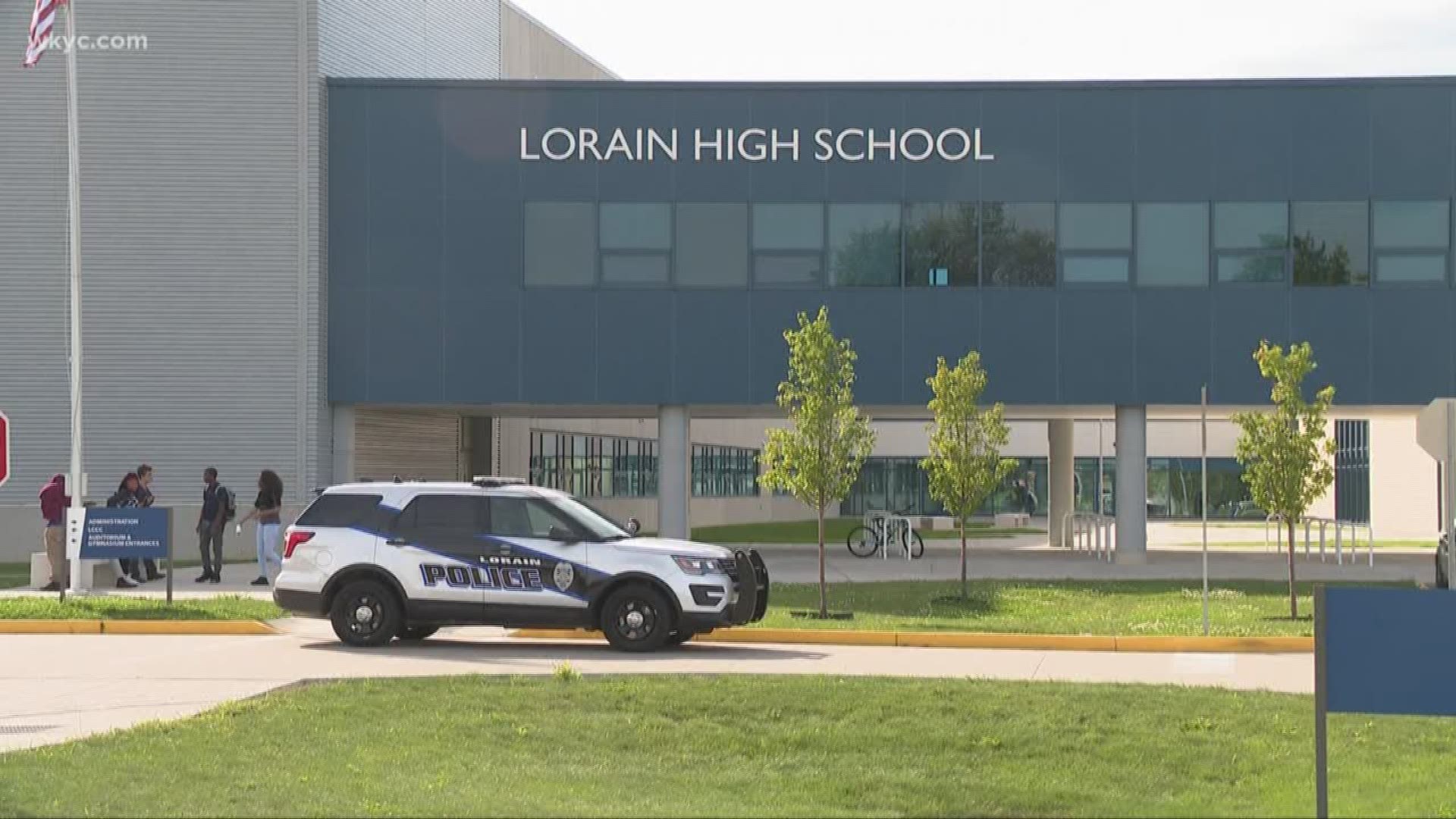 Teen in custody after shots fired outside Lorain High School; lockdown lifted