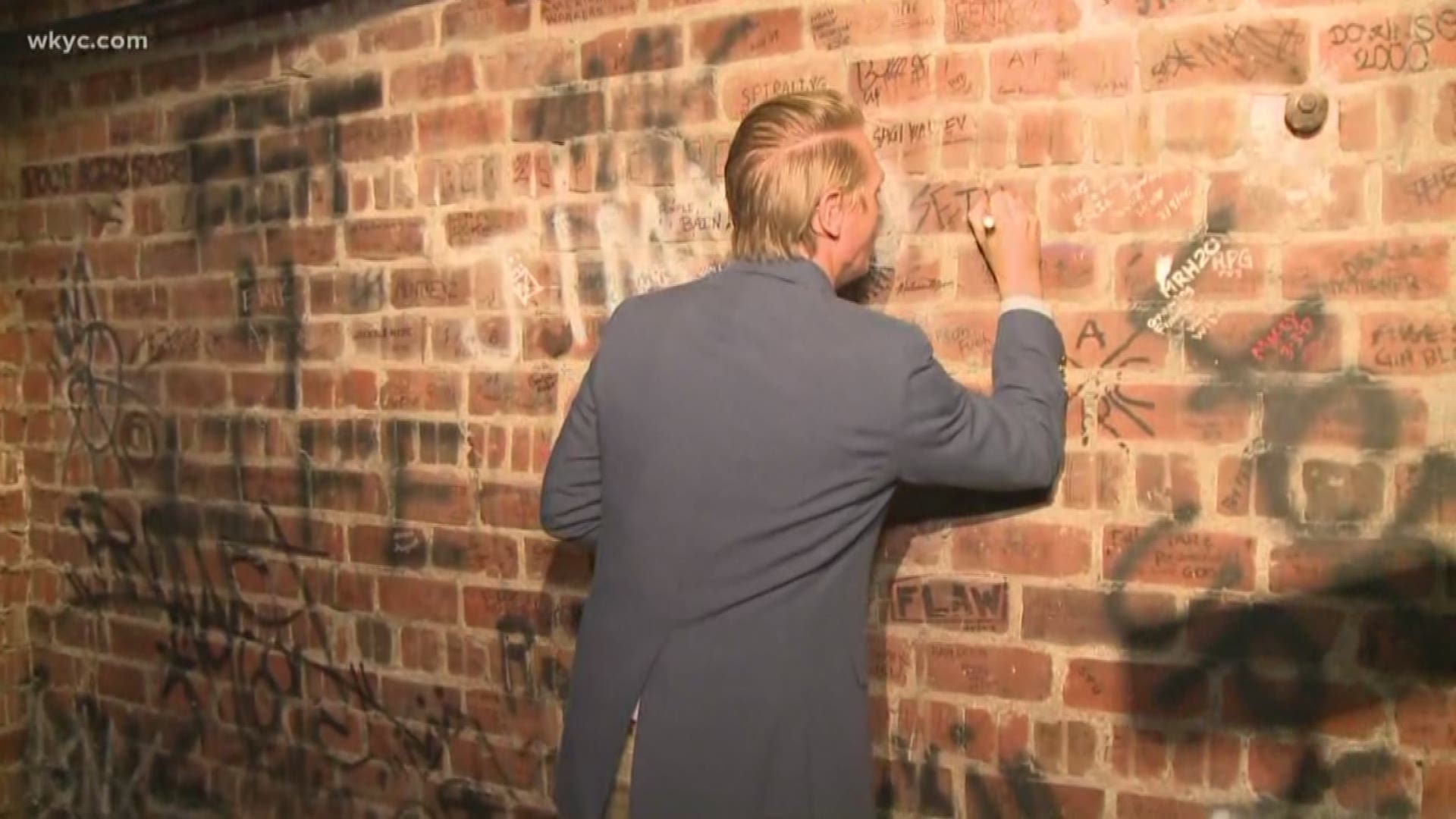 July 19, 2018: WKYC's Will Ujek gets the chance to put his autograph on the iconic Agora Theatre's signature wall.