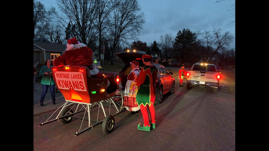 Santa delivery in Portage Lakes hits 67 years