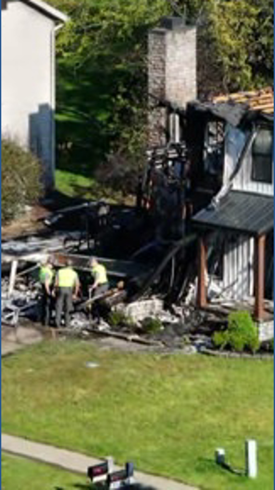 UPDATE | 2 dead after plane crashes into Akron home; no ground injuries ...