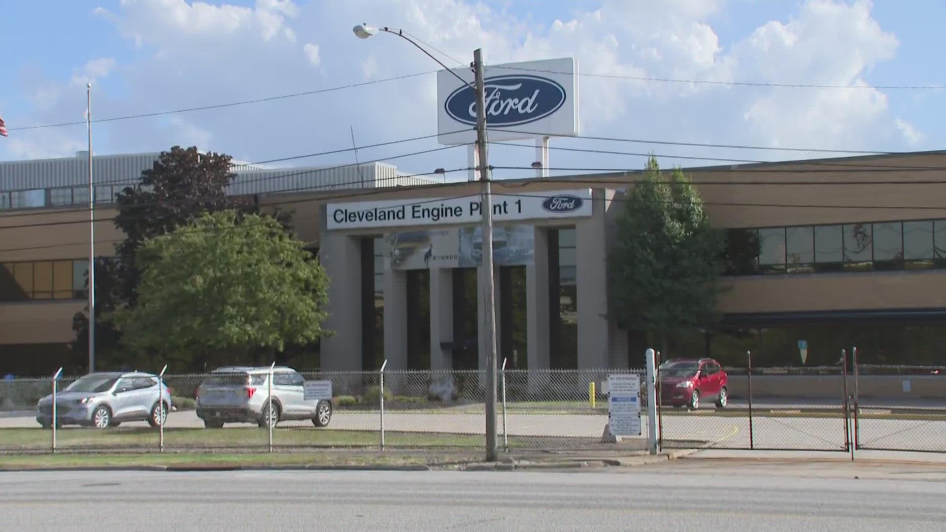 Union official: GM to add up to 400 jobs in Toledo