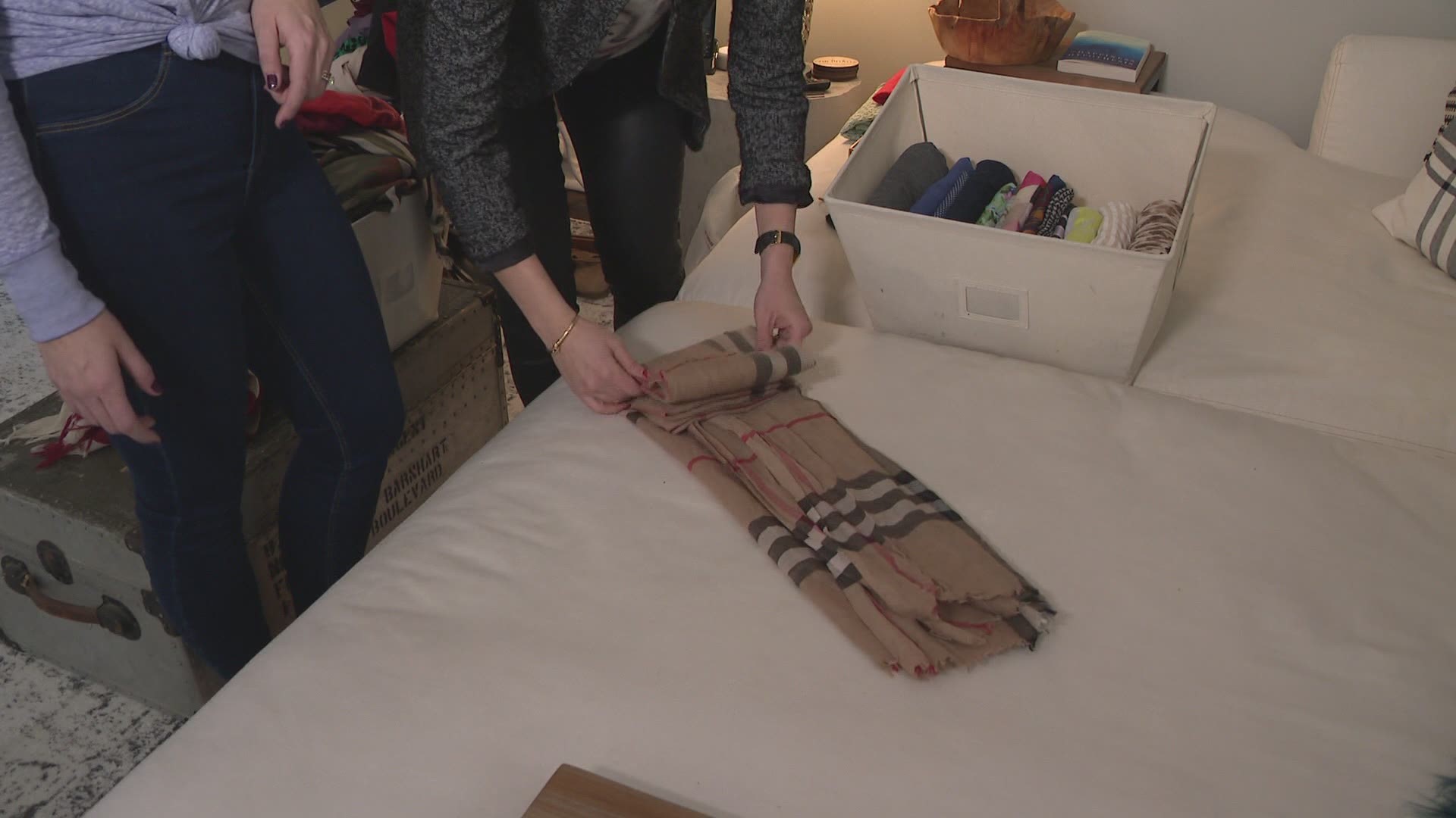 April 30, 2019: Got scarves? Watch Elana Mintz's foolproof way to fold and organize your scarves.