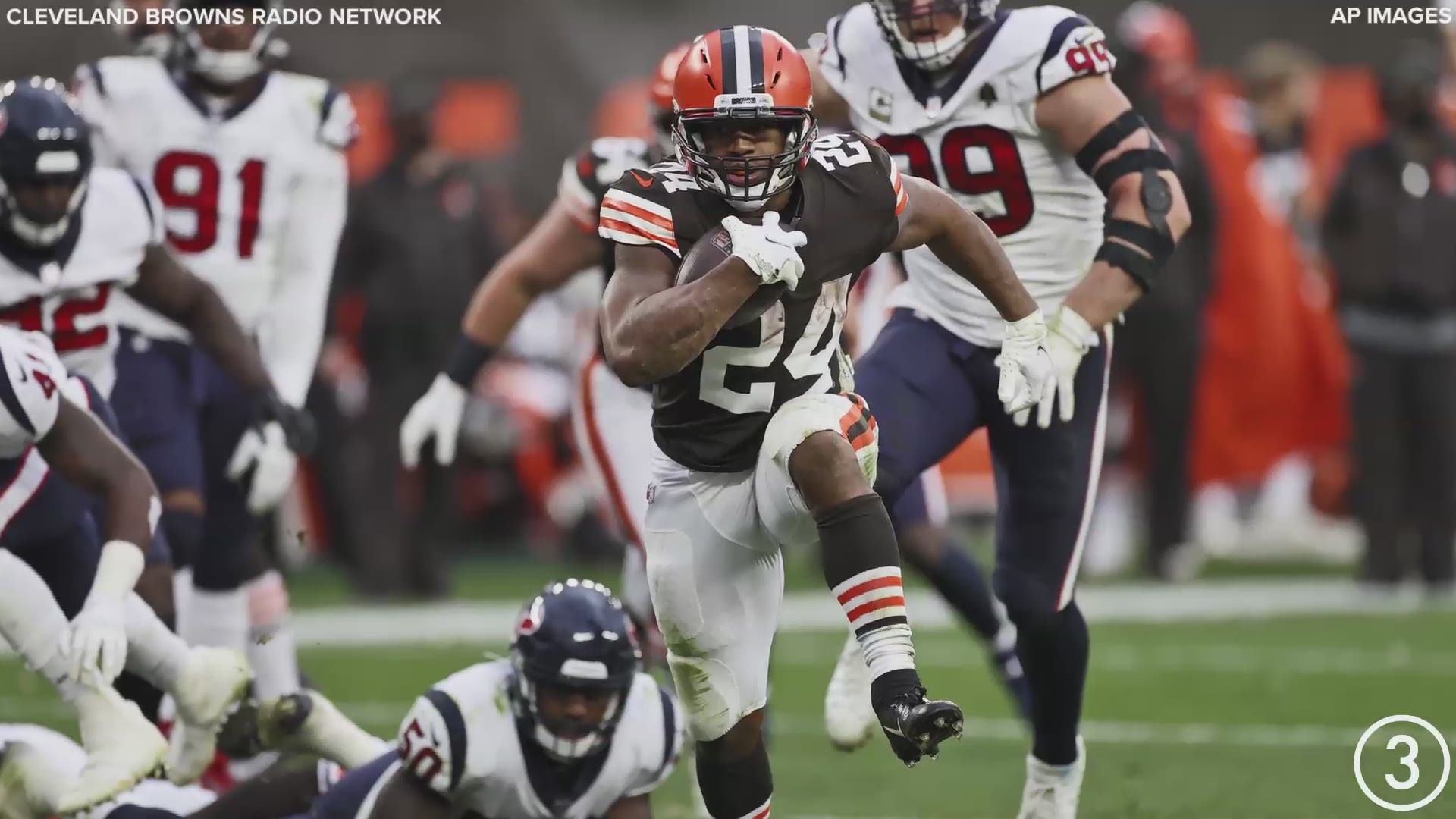 Nick Chubb gave the Cleveland Browns a 10-0 lead with a 9-yard rushing touchdown vs. the Houston Texans on Sunday.