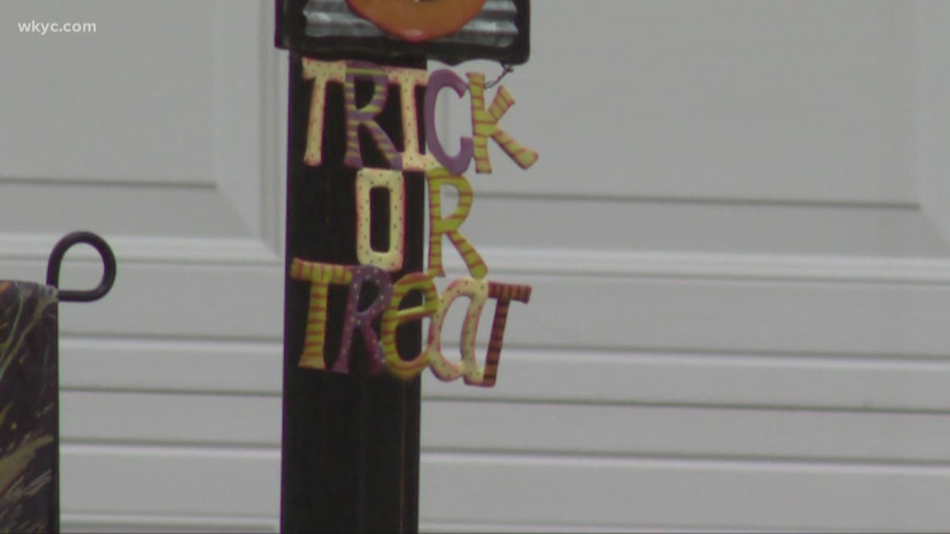 Two boys attacked, robbed after trick or treating in Lyndhurst