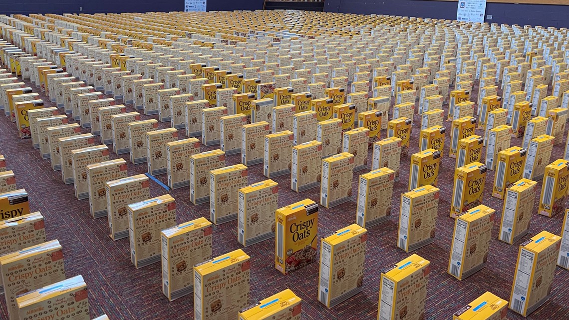 Guinness World Record attempt in Ohio Cereal box domino style