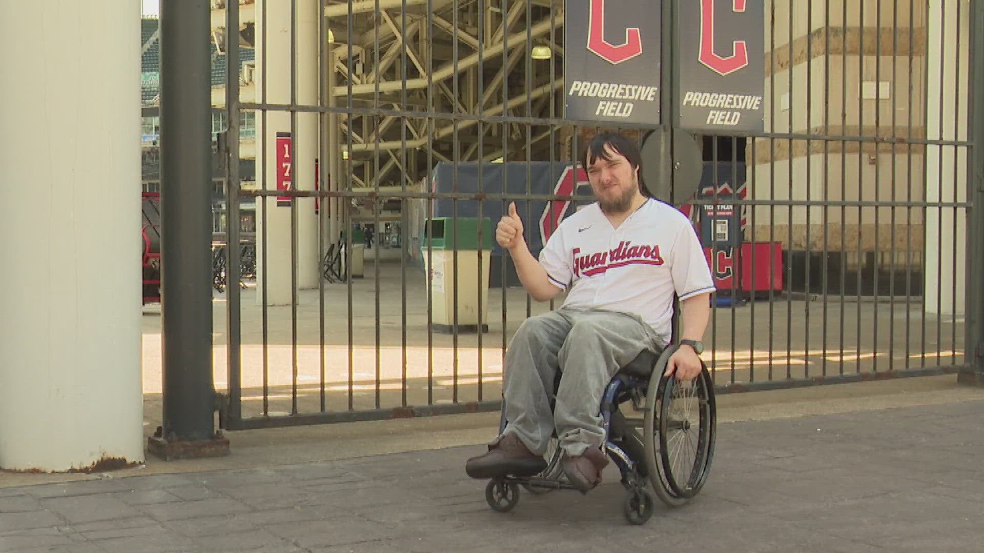 Peter Knab Cleveland Guardians superfan Peter Knab attends 255 consecutive games ...